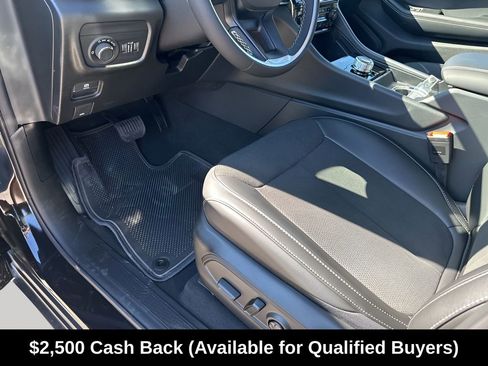 New 2025 Jeep Grand Cherokee L Altitude RWD image 34