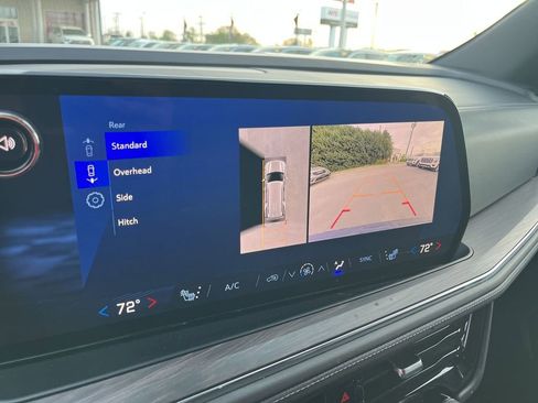 Used 2025 Chevrolet Tahoe LT AWD/4WD image 18