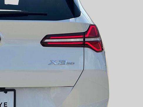 Certified 2025 BMW X3 xDrive30i w/ Convenience Package image 10