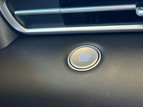 New 2026 Hyundai Elantra Hybrid FWD image 21