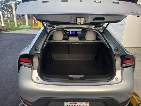 Used 2024 Toyota Prius LE image 14