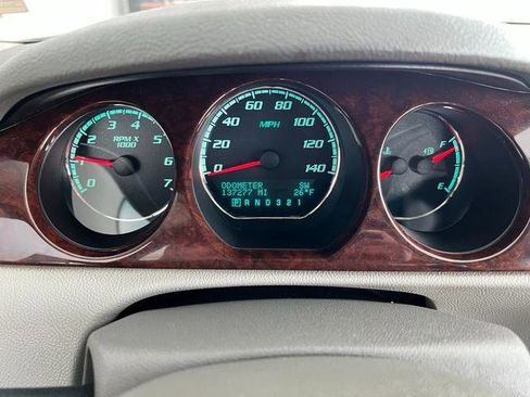 Used 2011 Buick Lucerne CXL FWD image 20