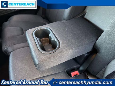 Used 2022 Hyundai Santa Fe SE image 10