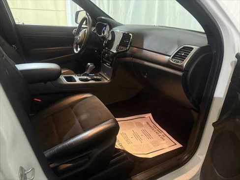 Certified 2021 Jeep Grand Cherokee Laredo X image 26