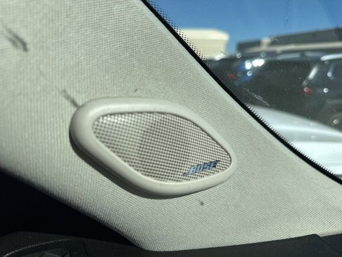 Used 2013 Cadillac Escalade Luxury image 16