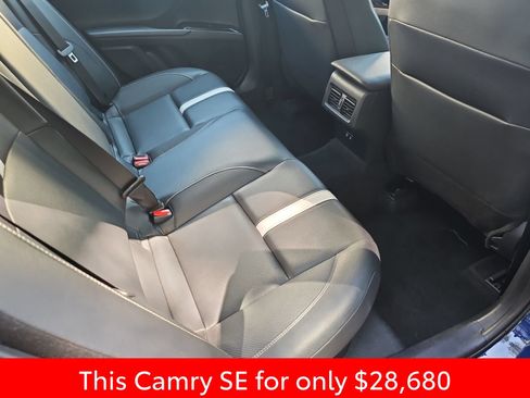 Used 2025 Toyota Camry SE FWD image 32