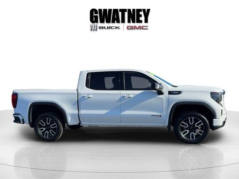 Used 2023 GMC Sierra 1500 AT4 w/ Technology Package image 8