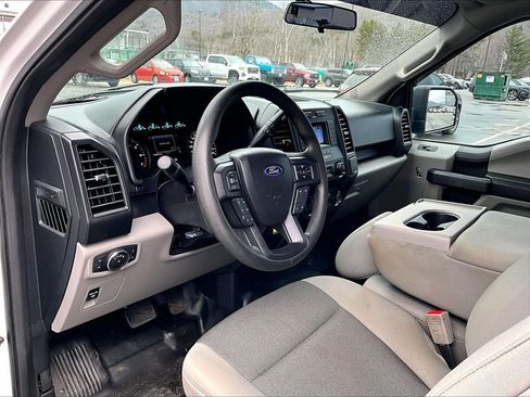 Used 2020 Ford F150 XL w/ Equipment Group 101A Mid AWD/4WD image 8