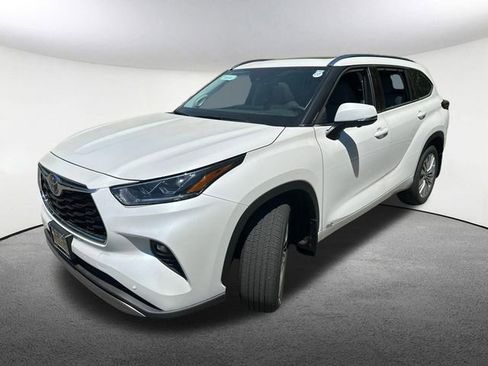 New 2026 Toyota Highlander Platinum AWD/4WD image 5