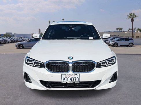 Used 2025 BMW 330i Sedan w/ M Sport Package image 2