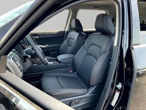 New 2026 Nissan Pathfinder SL AWD/4WD image 16