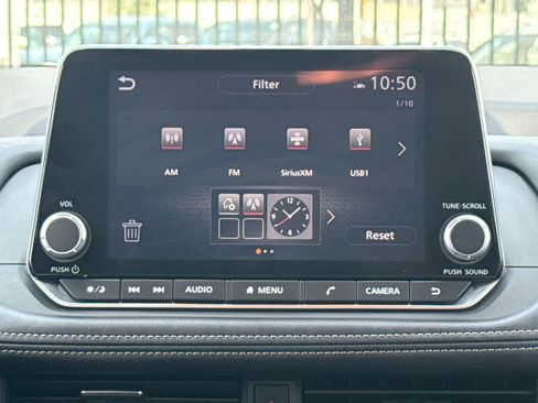 Used 2025 Nissan Rogue SV image 21