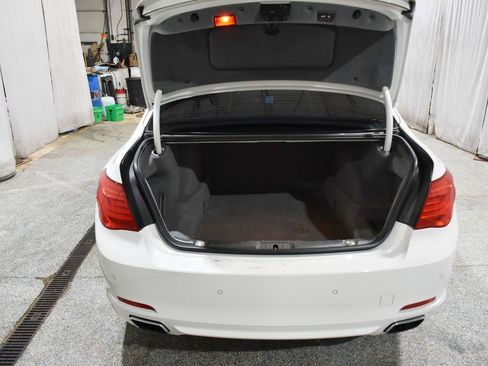 Used 2012 BMW 740i RWD image 23