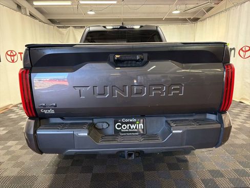 Used 2022 Toyota Tundra SR5 AWD/4WD image 5