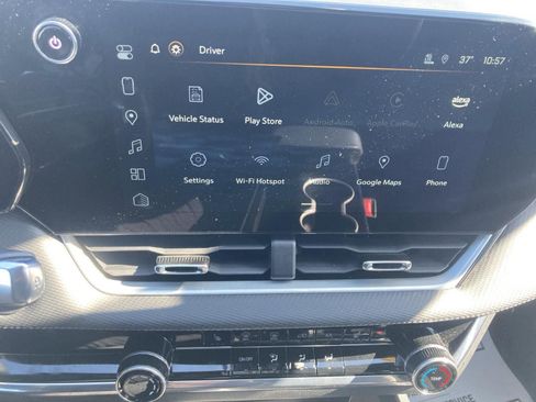 Used 2025 Chevrolet Equinox LT image 10