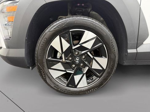 Used 2024 Hyundai Kona SEL AWD/4WD image 14