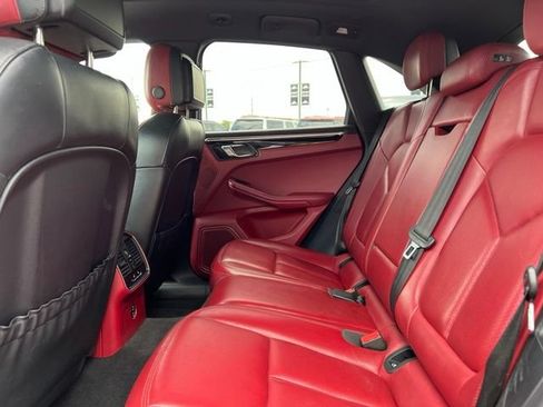 Used 2023 Porsche Macan Turbo AWD/4WD image 50