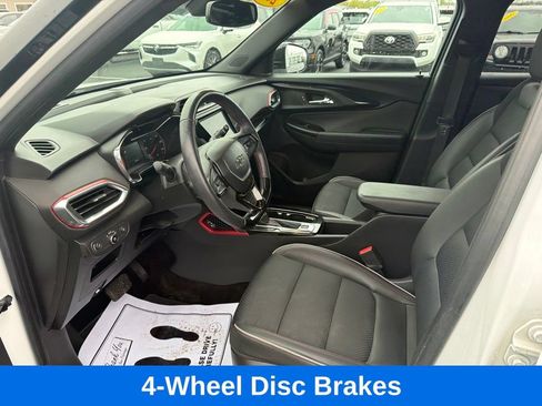 Used 2022 Chevrolet TrailBlazer RS w/ Sun and Liftgate Package AWD/4WD image 14