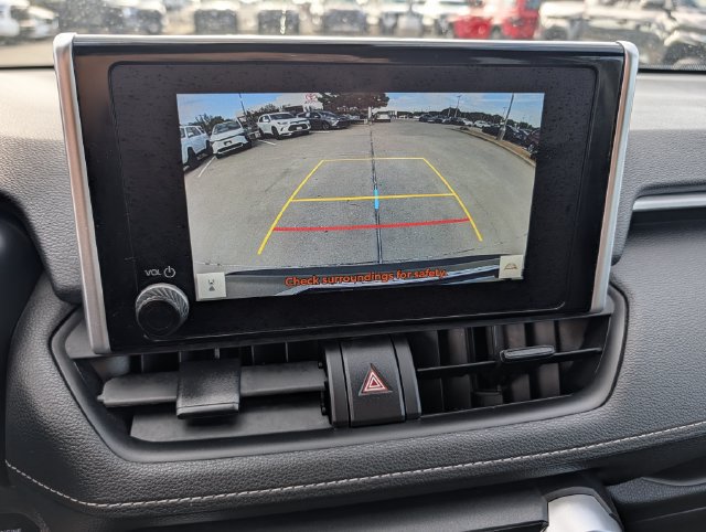 Used 2024 Toyota RAV4 XLE FWD image 18