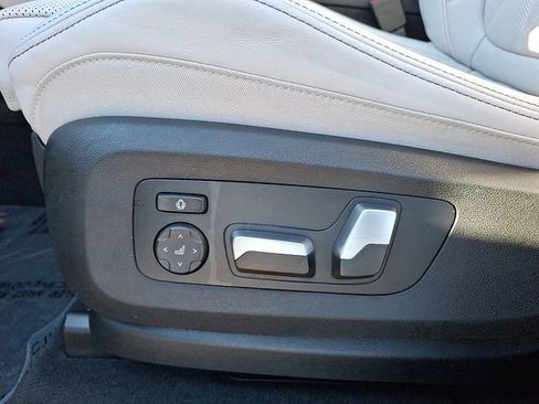 Certified 2025 BMW X5 xDrive40i w/ Parking Assistance Package image 15