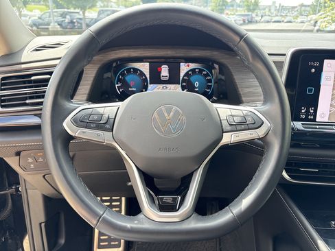 Used 2024 Volkswagen Atlas SEL Premium R-Line AWD/4WD image 18