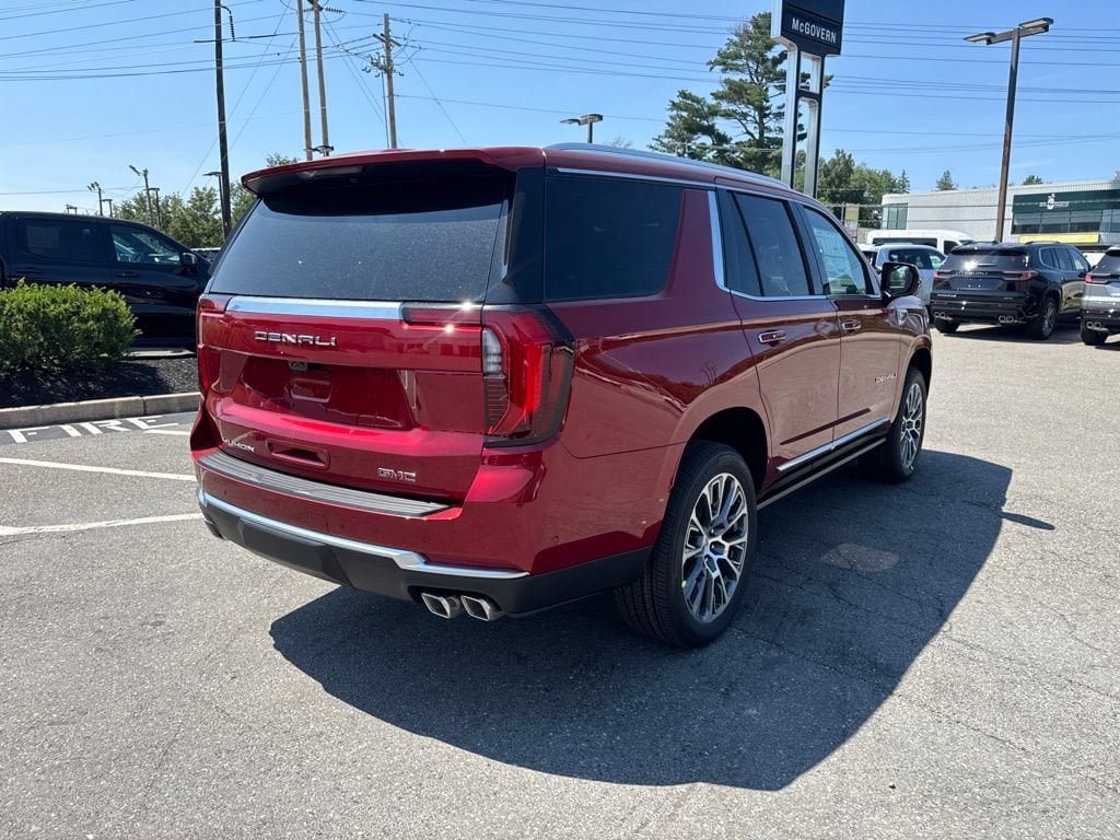 New 2026 GMC Yukon Denali w/ Denali Reserve Package AWD/4WD image 7