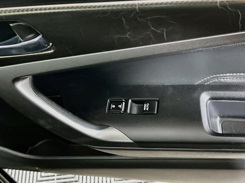 Used 2017 Honda Accord EX-L image 32