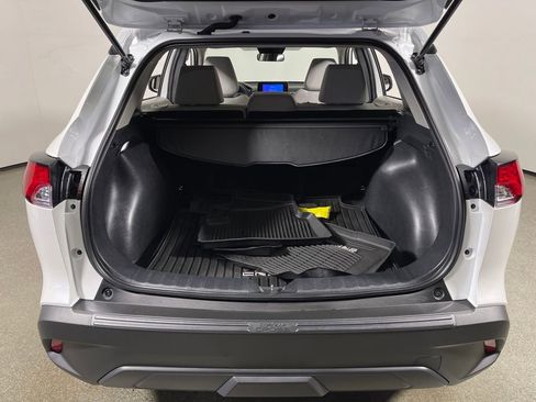 Certified 2024 Toyota Corolla Cross L image 10