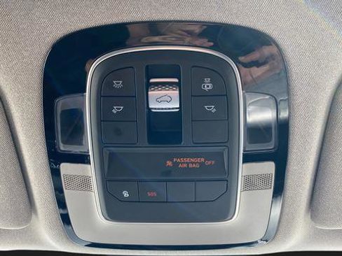 Used 2022 Hyundai Santa Fe Limited FWD image 39