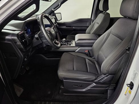 Used 2024 Ford F150 XLT w/ XLT Black Appearance Package RWD image 23