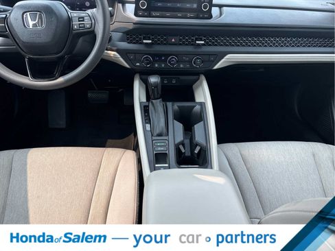 Used 2023 Honda Accord EX image 17