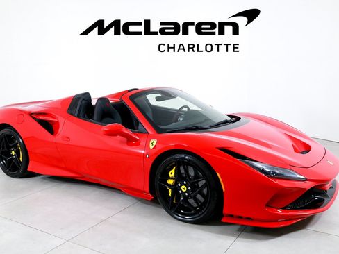 Used 2021 Ferrari F8 Tributo RWD image 2