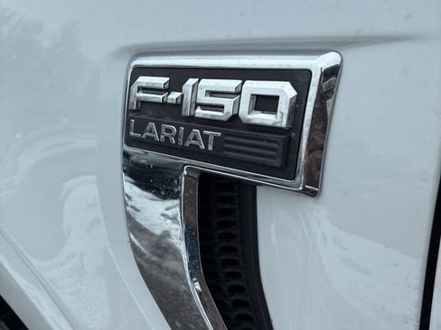 Used 2022 Ford F150 Lariat w/ Equipment Group 502A High image 9