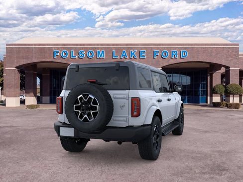 New 2026 Ford Bronco Outer Banks AWD/4WD image 8