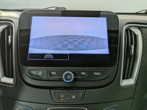 Used 2022 Chevrolet Malibu LT image 7