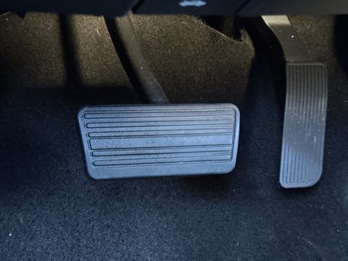 Used 2018 Chevrolet Silverado 1500 LT w/ LT Eassist Package image 42