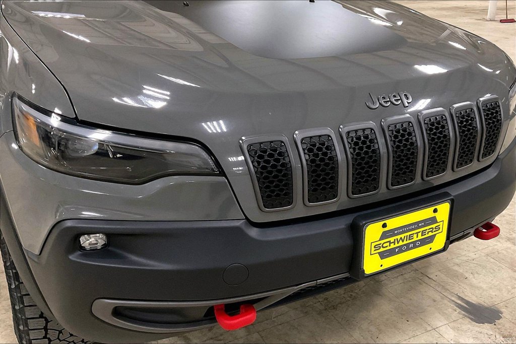 Used 2019 Jeep Cherokee Trailhawk w/ Cold Weather Group AWD/4WD image 28