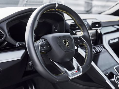 Used 2024 Lamborghini Urus S AWD/4WD image 37