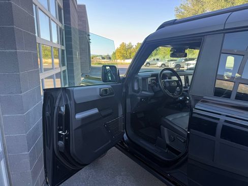 Used 2024 Ford Bronco Everglades AWD/4WD image 16