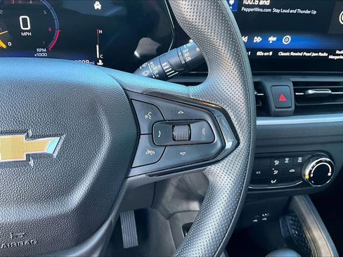 Used 2024 Chevrolet TrailBlazer LS w/ LS Convenience Package image 22