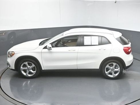 Used 2019 Mercedes-Benz GLA 250 4MATIC image 44