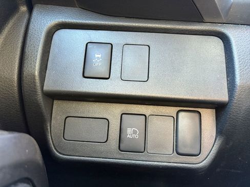 Used 2022 Toyota Tacoma SR5 image 4