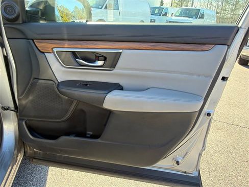 Used 2020 Honda CR-V Touring image 14
