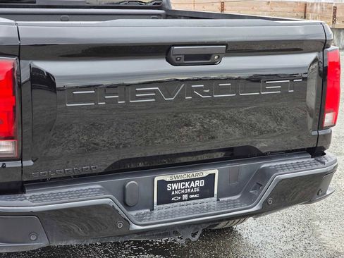 Certified 2024 Chevrolet Colorado Z71 w/ LPO, Dark Essentials Package AWD/4WD image 13