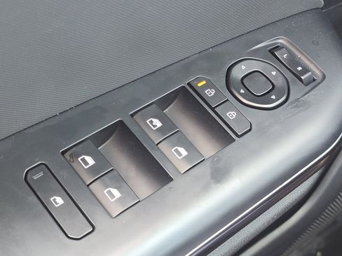 Used 2025 Kia K4 FWD image 26