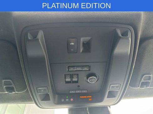 Used 2020 Cadillac Escalade Platinum AWD/4WD image 86