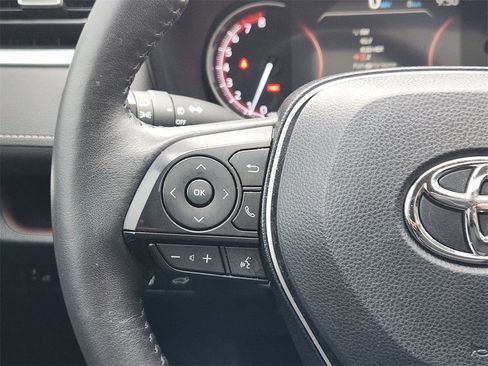 Used 2019 Toyota RAV4 Limited image 29