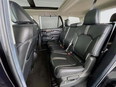 Certified 2025 Honda Pilot Touring image 31