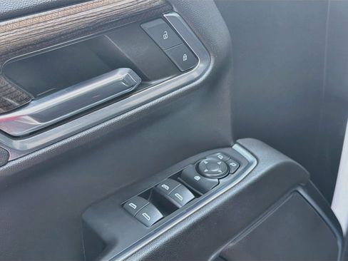 Used 2022 Chevrolet Silverado 1500 RST AWD/4WD image 15