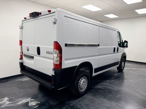 Used 2024 RAM ProMaster 2500 w/ Safety Group FWD image 21